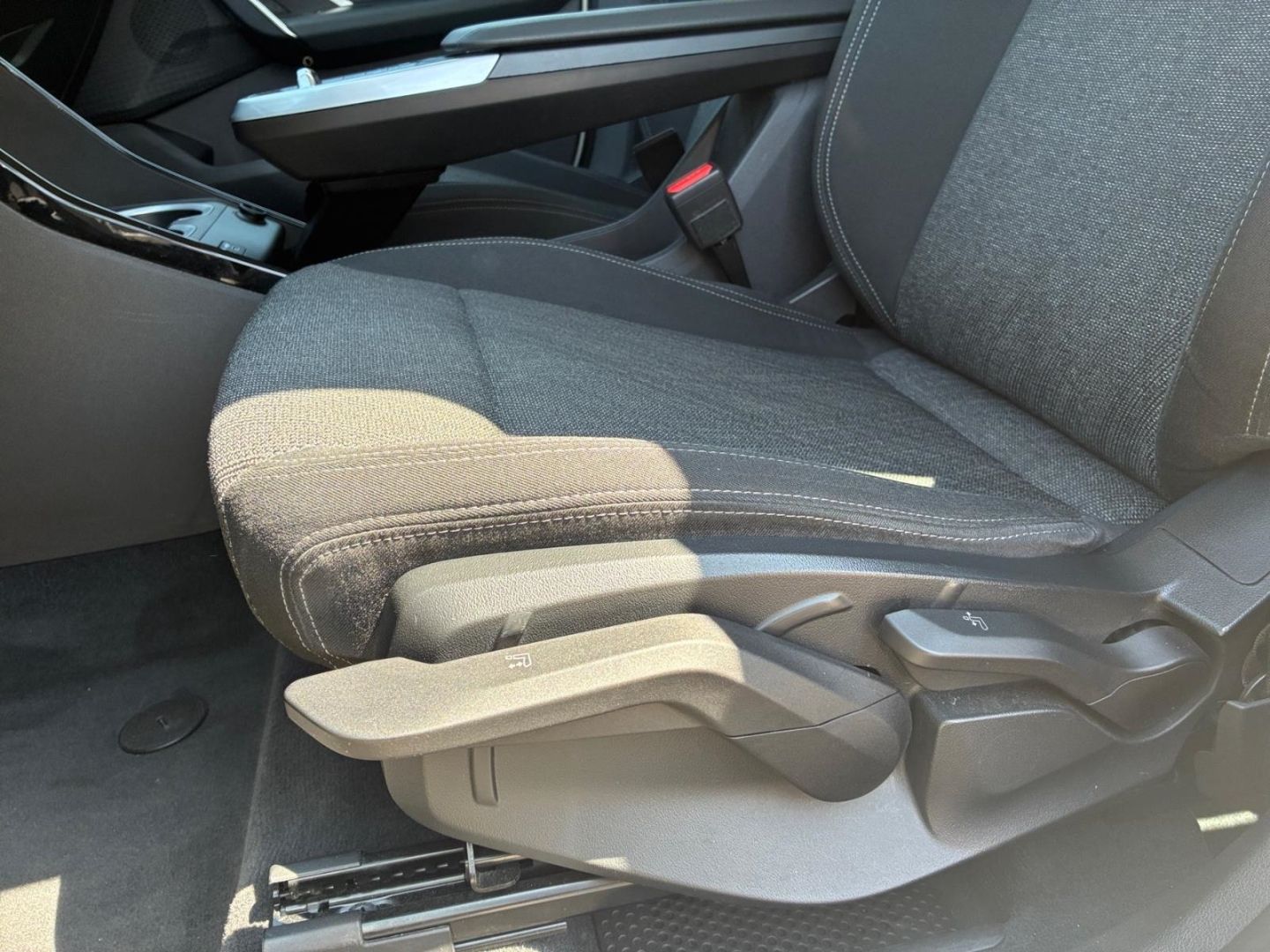 BMW X1 sDrive18d Navi LED el.Heckklappe Kamera Sitzh foto 20