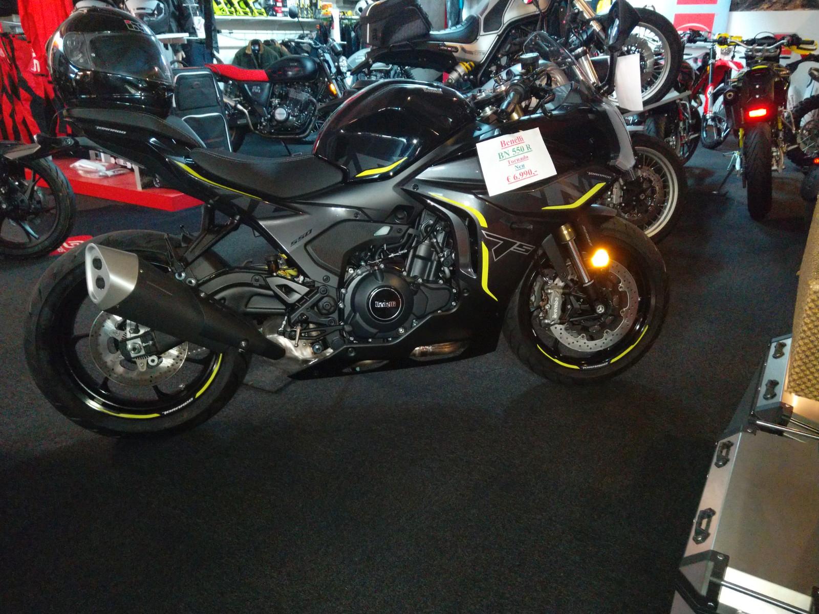Benelli TNT 550 Tornado R