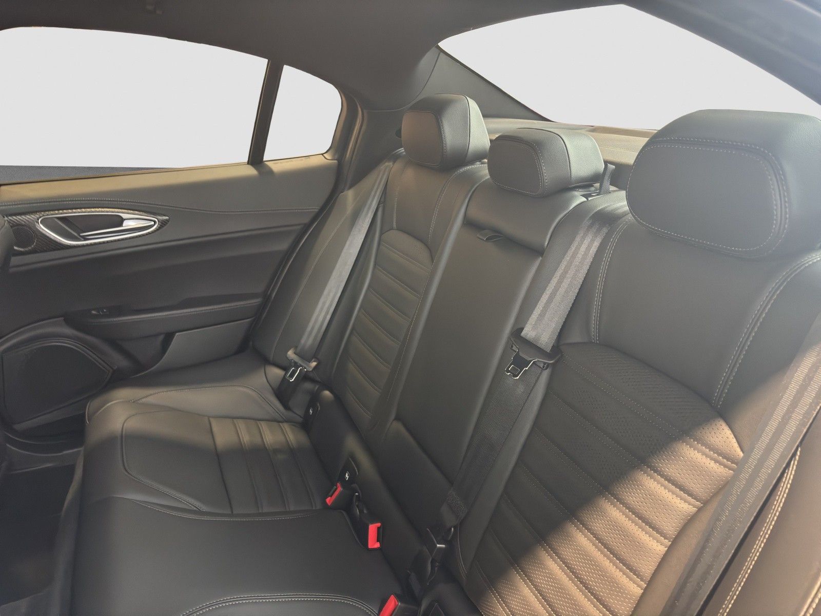 Alfa Romeo Giulia - Bild 10