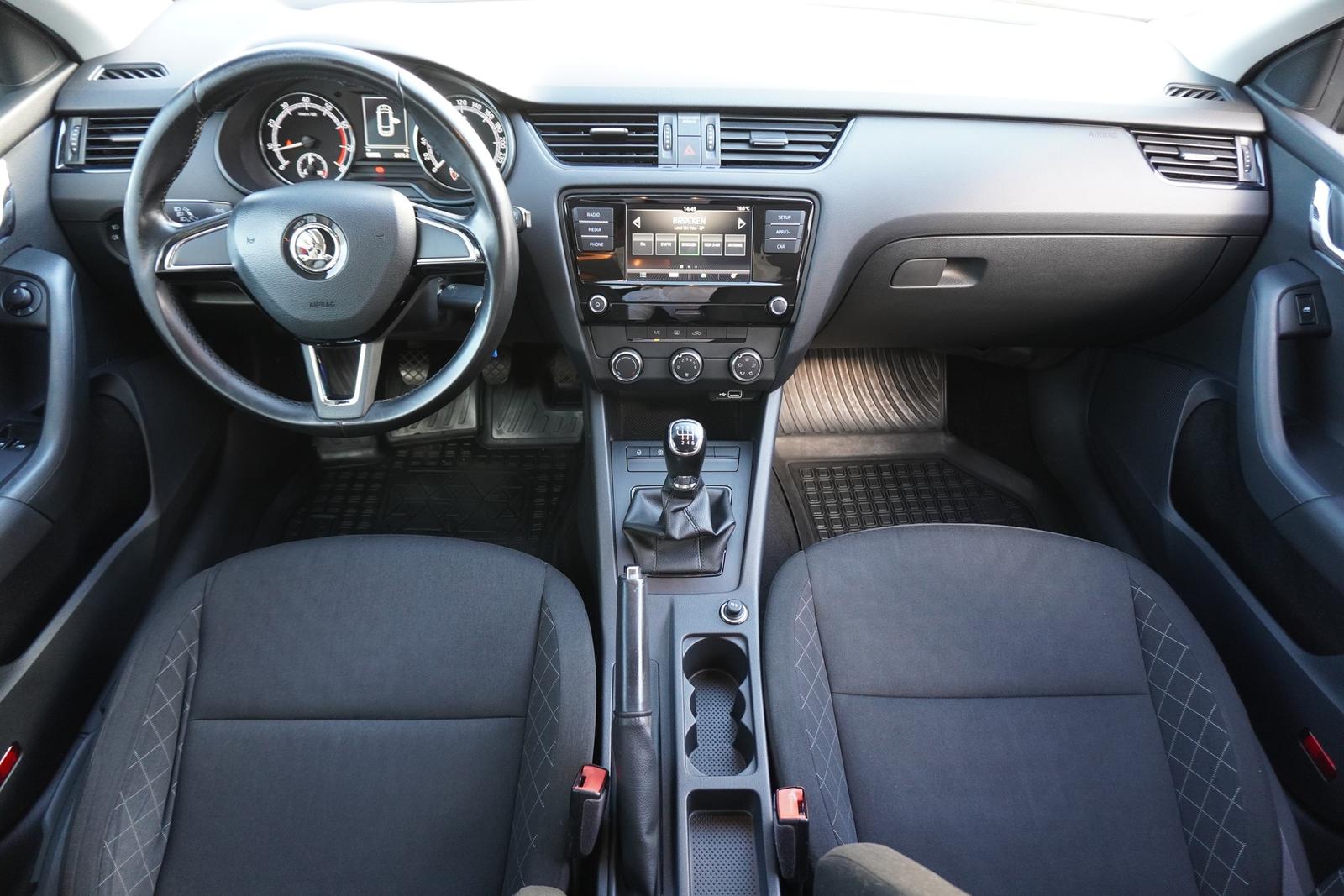 Skoda Octavia Combi 1.4 16V TSI Active Klima PDC AHK