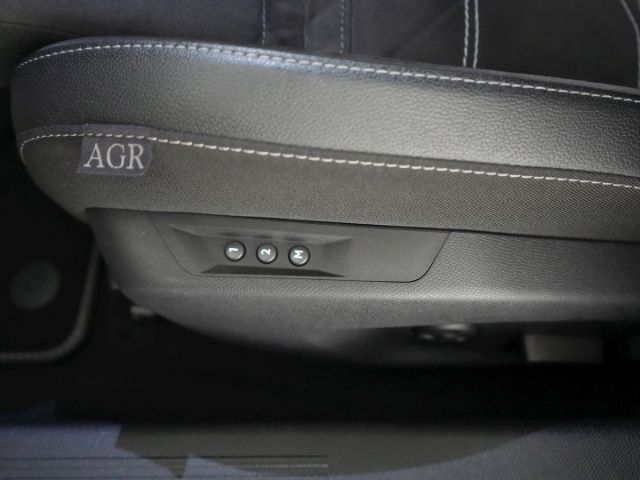 Astra L ST ULTIMATE PHEV AT+LED PIXEL MATRIX+NAV
