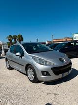 Peugeot 207 1.4 HDi 70CV 5p. Allure - Peugeot 207 Allure mit Diesel-Antrieb