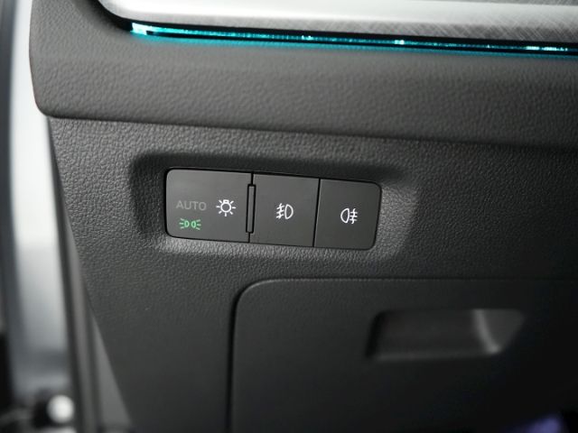 Octavia COMBI TOUR TDI DSG+AHK+LED+NAVI+STANDHEI