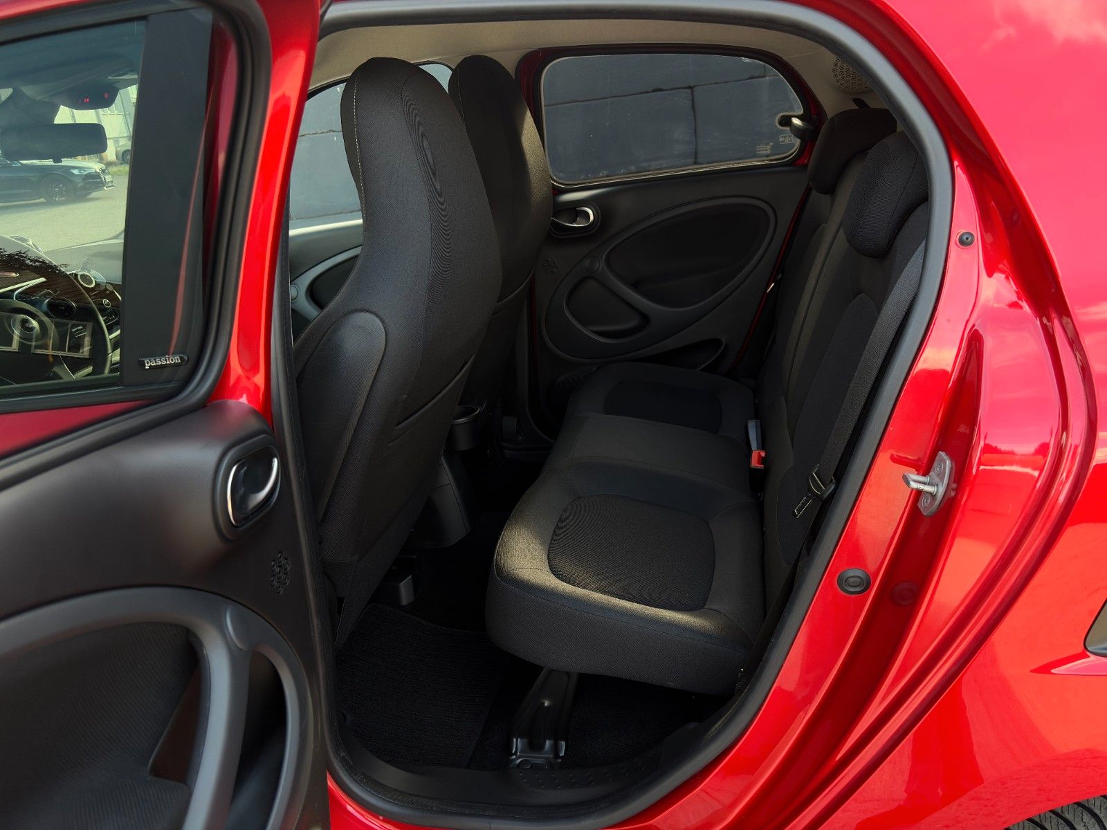 Fahrzeugabbildung Smart ForFour Passion 1.0 Autom. SHZ LIMIT PDC BT USB