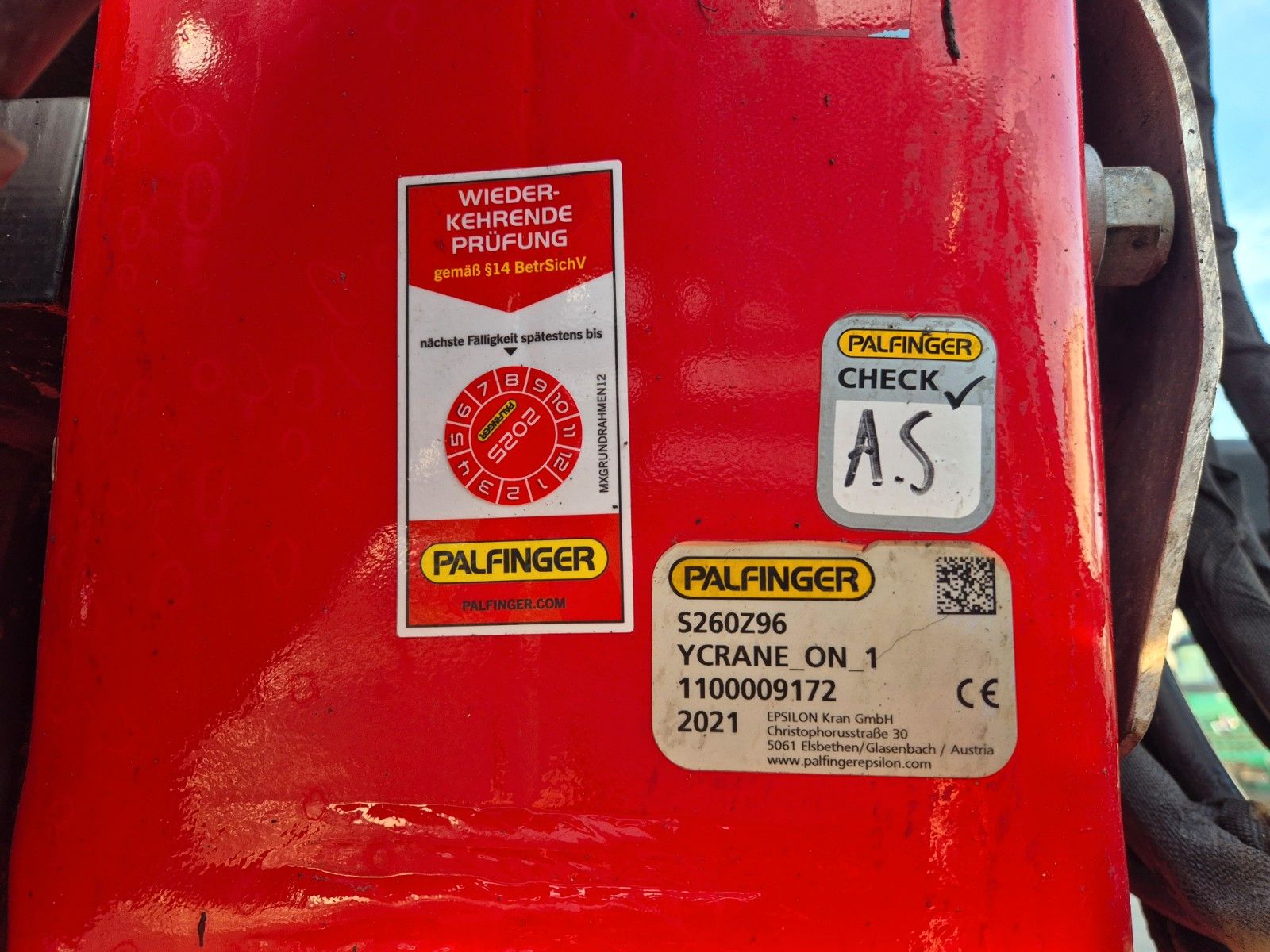 Fahrzeugabbildung Mercedes-Benz Arocs 3351 LS 6x6 Palfinger S260Z96 Y Crane