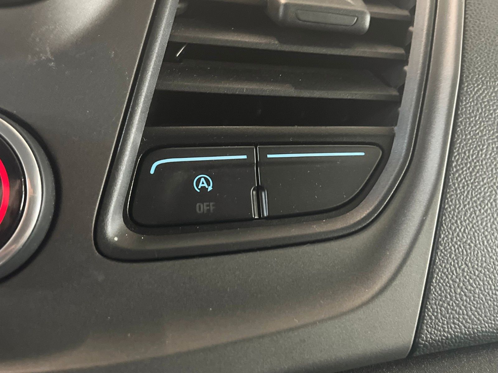 Fahrzeugabbildung Ford Transit Custom L2 TREND 9-Sitzer Klima CAM STDHZ