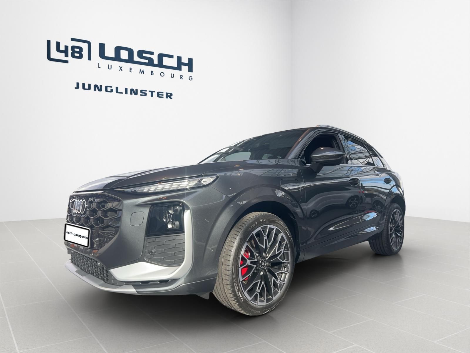 Audi Q3 SUV e-hybrid imagem 3
