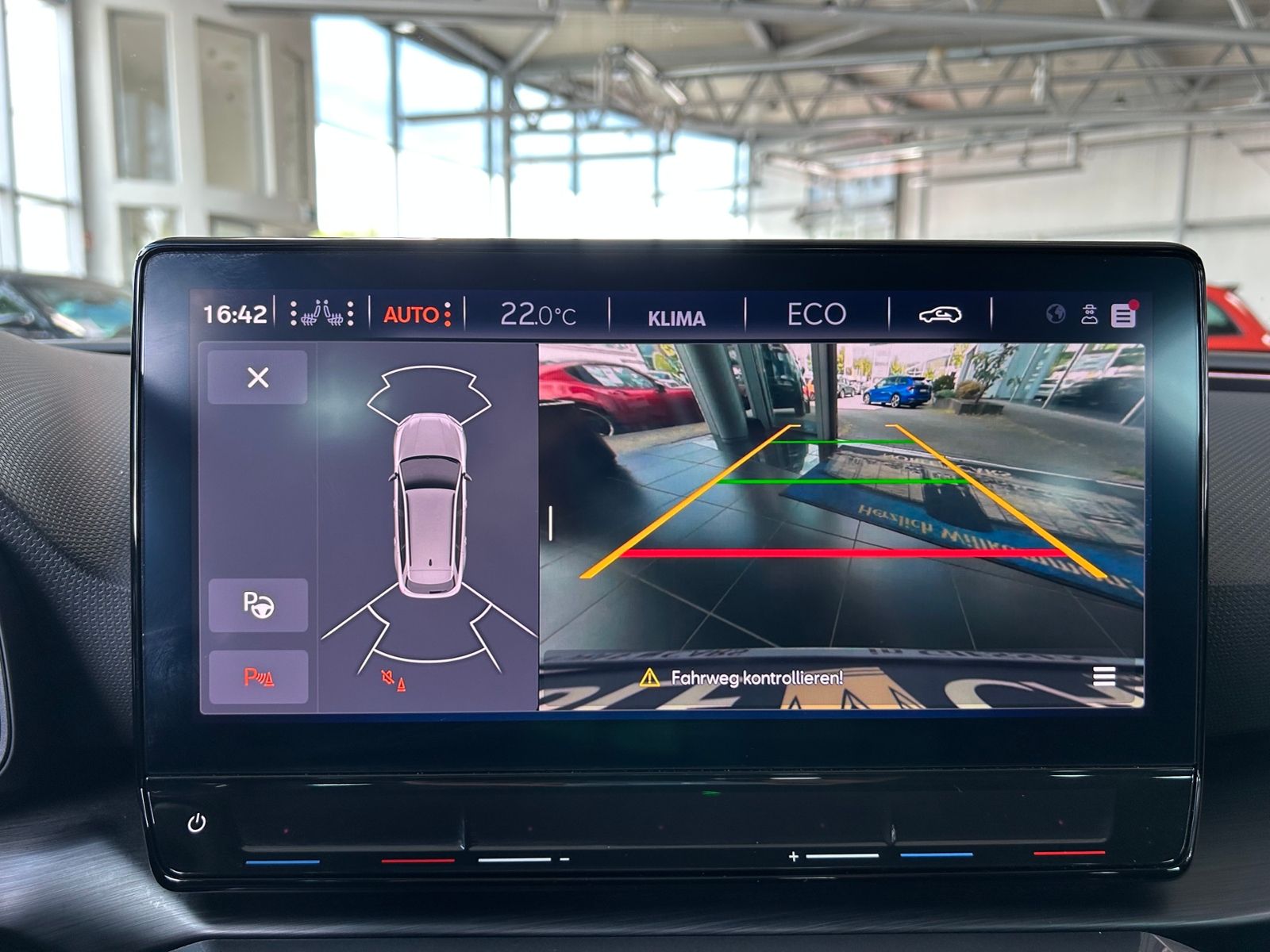 Fahrzeugabbildung CUPRA Leon Sportstourer e-Hybrid KLIMA LED NAVI SHZ