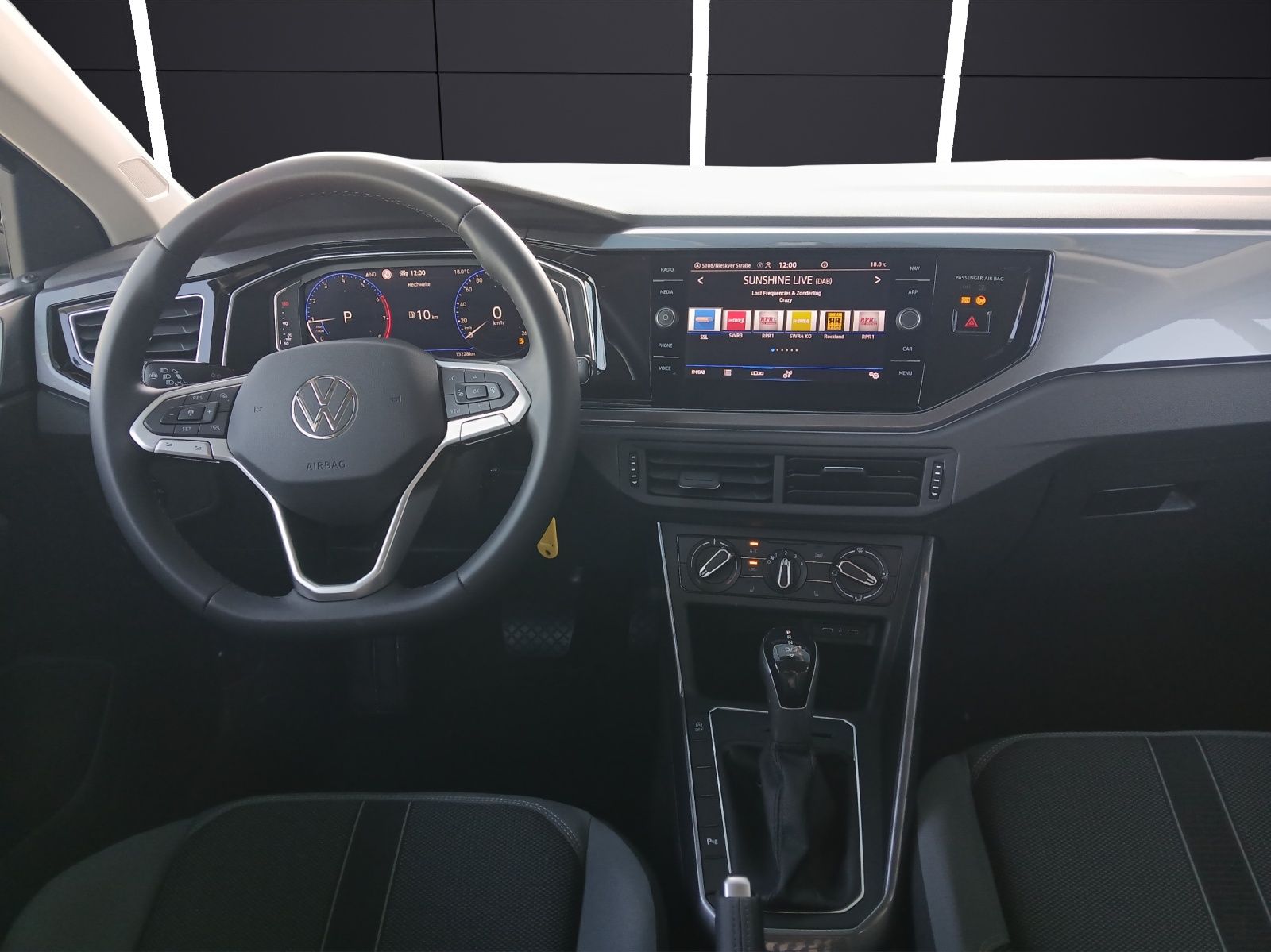 Fahrzeugabbildung Volkswagen Polo TSI Style DSG Matrix Navi AID ACC  PDC SH