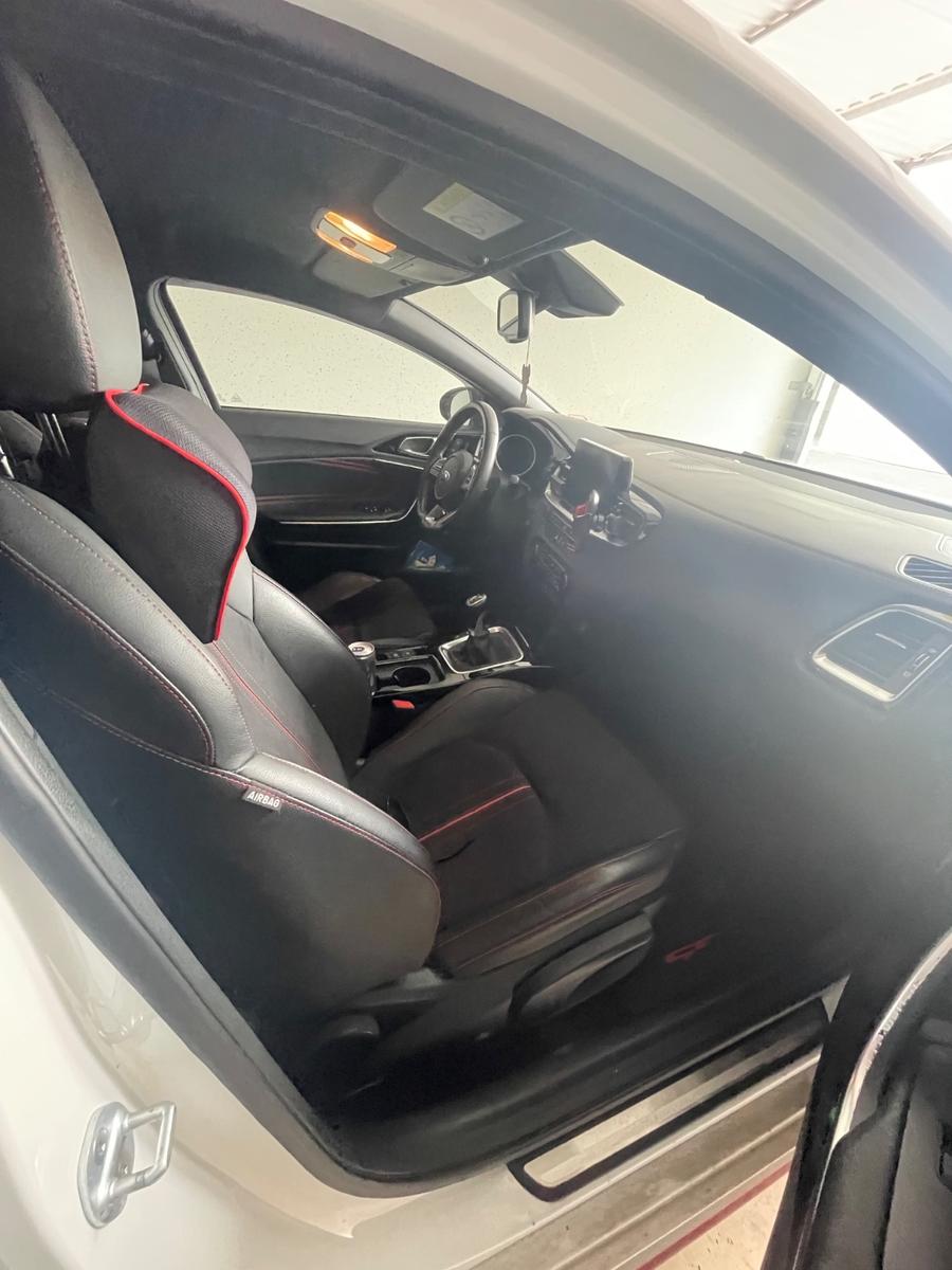 Kia pro_cee'd / ProCeed 1.6 T-GDI GT GT