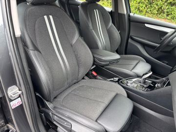 BMW 218 Active Tourer - 11