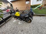 Suzuki V Strom 650 XT - SUZUKI GELB