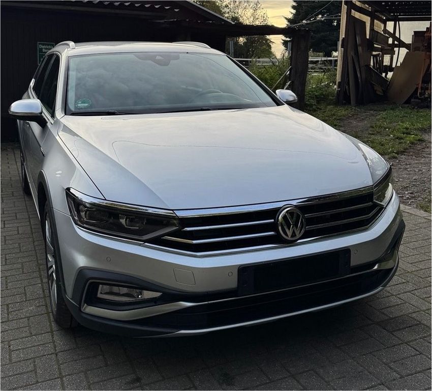 Image of Volkswagen Passat Alltrack