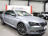 Skoda Superb Combi 2.0 TDI DSG L&K // SEHR SCHÖN // - Skoda Superb aus 2016 mit Diesel-Antrieb: Kombi, 2.0