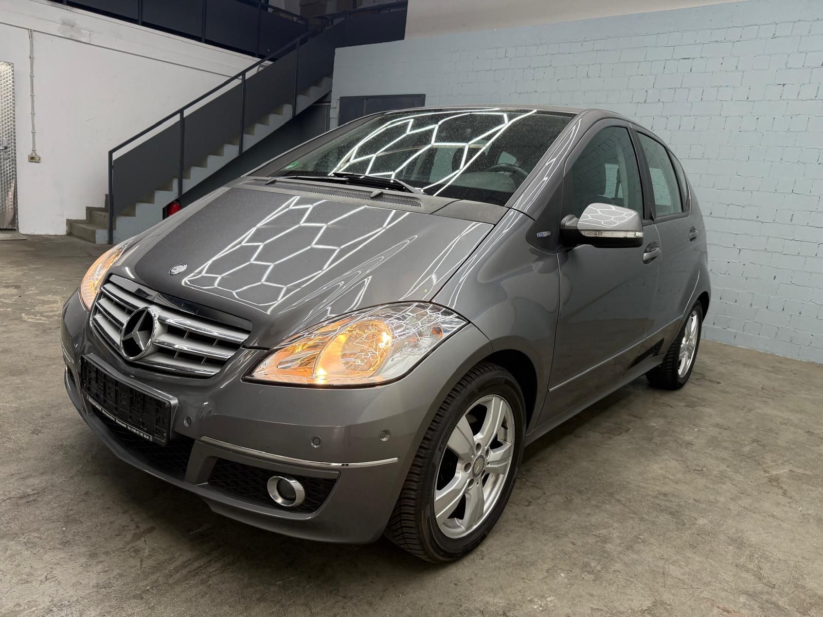 Mercedes-Benz A 160 BlueEFFICIENCY  PANORAMA | KLIMA | PDC – Bild 4