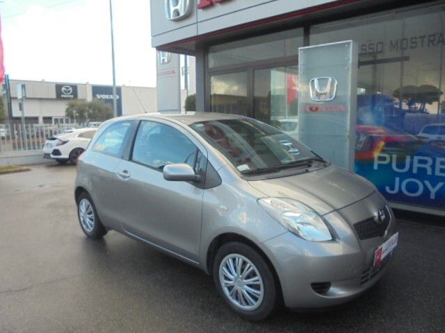 Toyota Yaris 1.0 3 porte