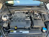 Volkswagen Golf 1.6 TDI DSG Sound Sound - Volkswagen Golf mit Diesel-Antrieb: Standheizung, Limousine, 1.6