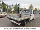 Mercedes-Benz Sprinter 210d Doka Pritsche 2.9 Liter Motor - Mercedes-Benz 210d mit Diesel-Antrieb