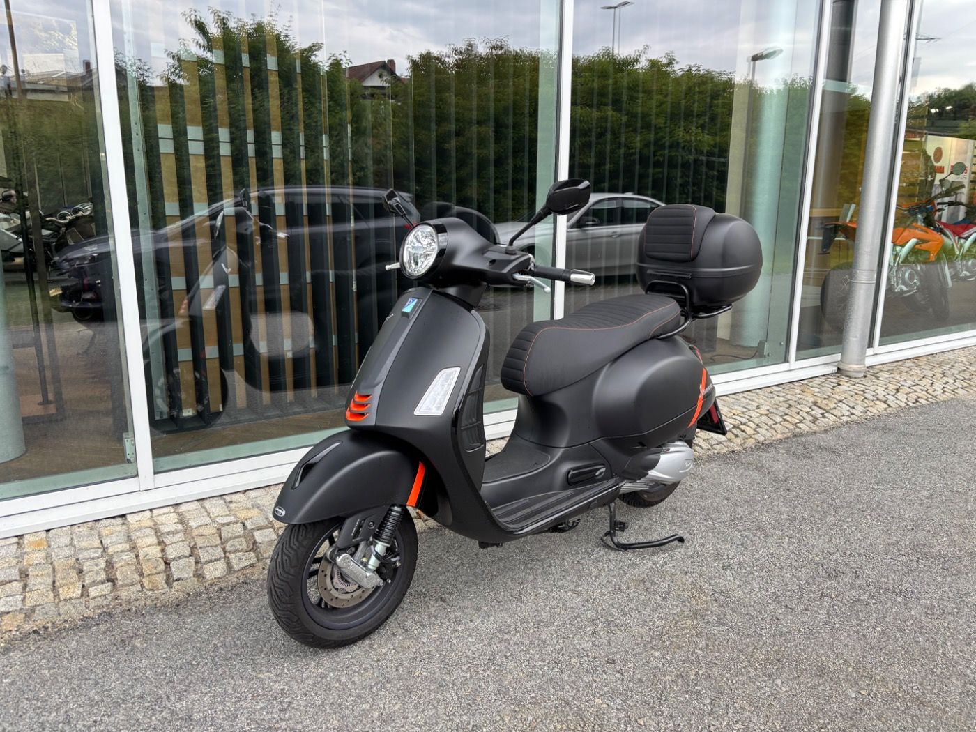 Fahrzeugabbildung Piaggio Vespa GTS 300 Sport