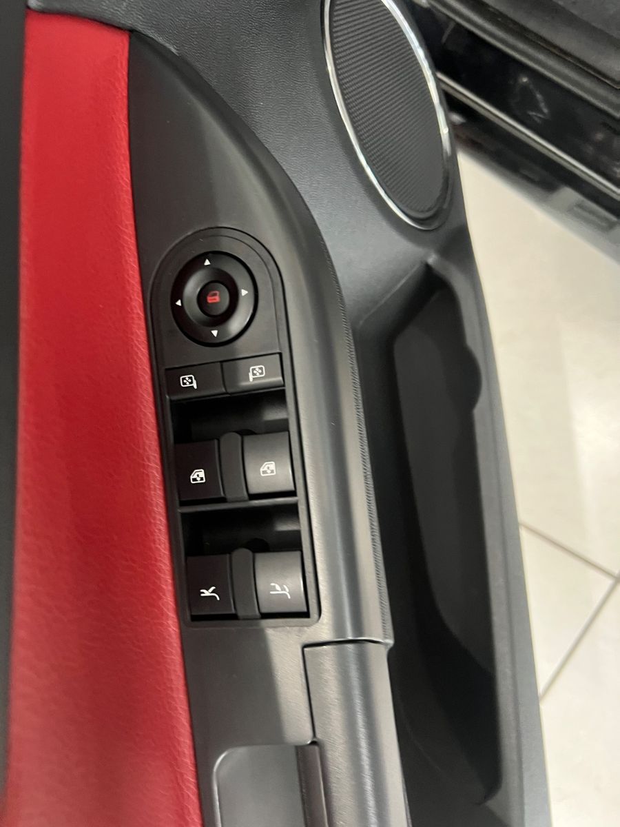 Fahrzeugabbildung Opel Tigra Twin Top Design Edition CABRIO