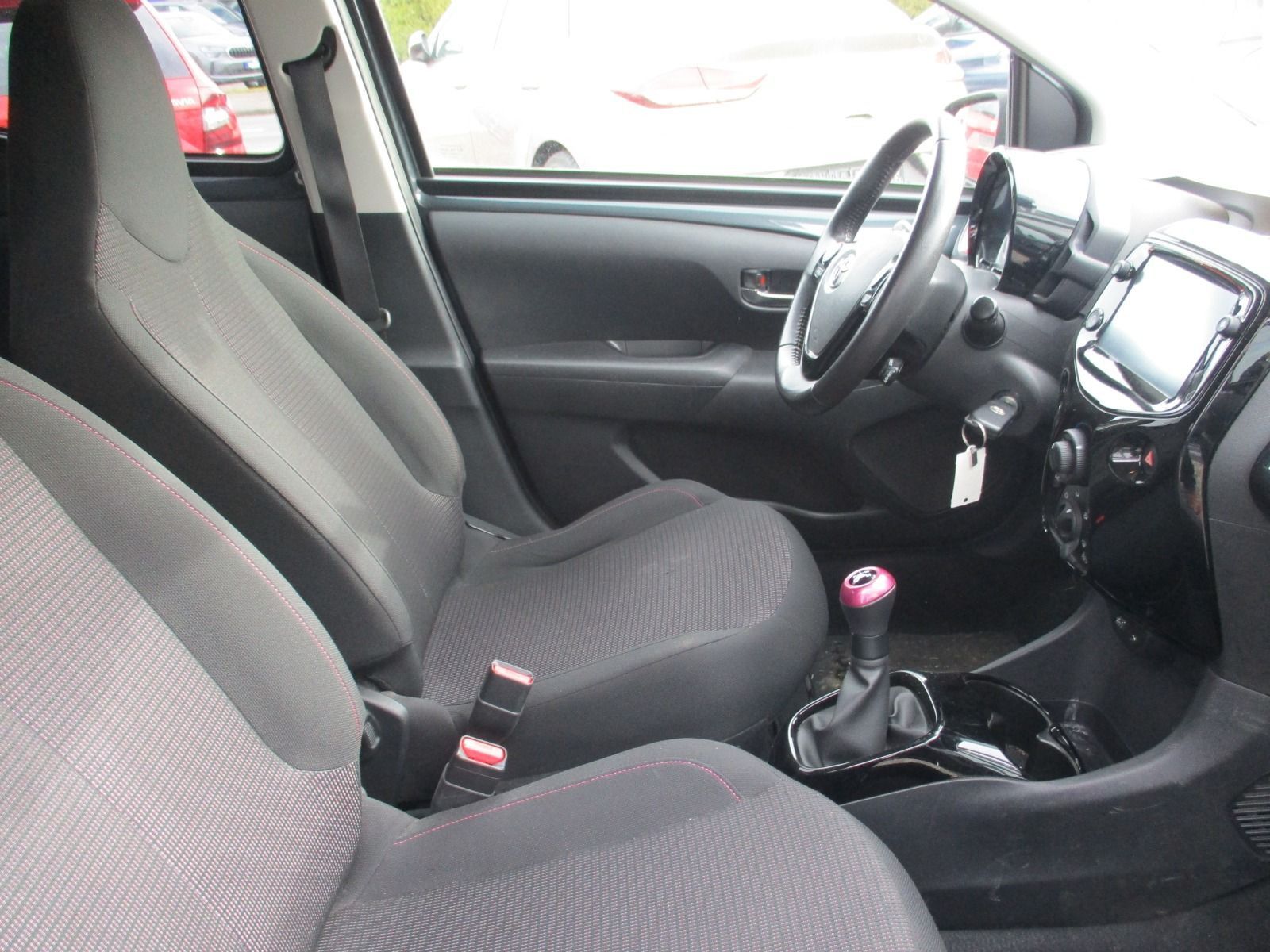 Fahrzeugabbildung Toyota Aygo 1.0 x-style  Faltdach