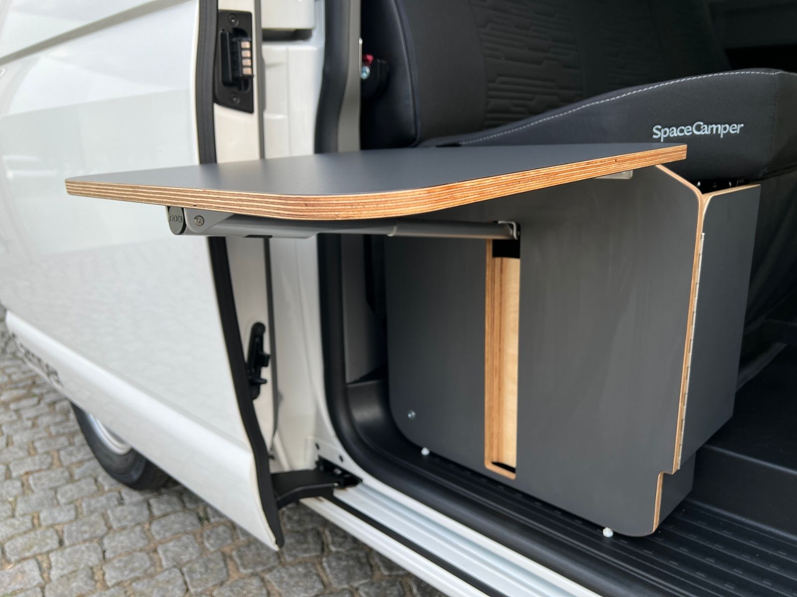 Fahrzeugabbildung Volkswagen T6.1 SpaceCamper Light XL Caravelle 2.0 TDI 4 Mo
