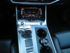 AUDI A6 Avant 55 TFSI e quattro Sport Matrix Navi B&O AUDI A6 Avant 55 TFSI e quattro Sport Matrix Navi B&O