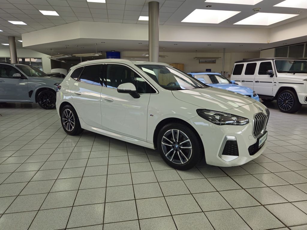 BMW 218 Active Tourer M Sport*LED*PANO*KEYL*ACC*TOTW