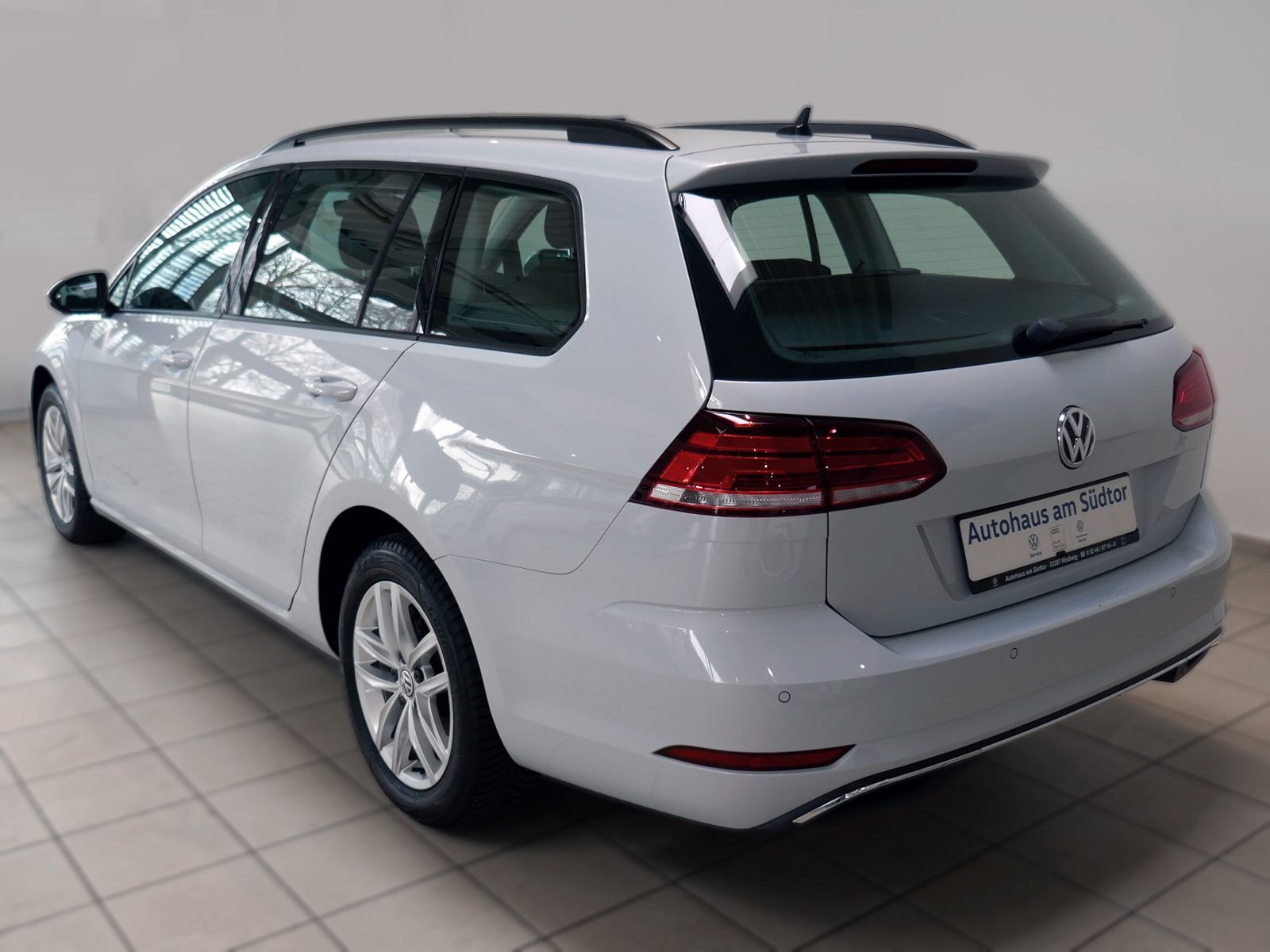 Fahrzeugabbildung Volkswagen Golf VII Variant Comfortline 1.0 TSI | PDC ACC