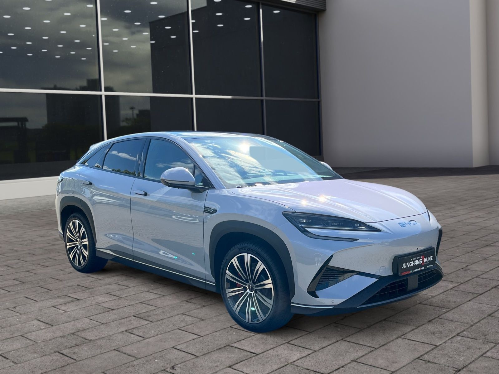 BYD SEALION 7
