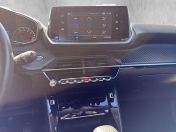 Peugeot 2008 1.2 PureTech 130 Allure +KeyLess+SpurH+PDC