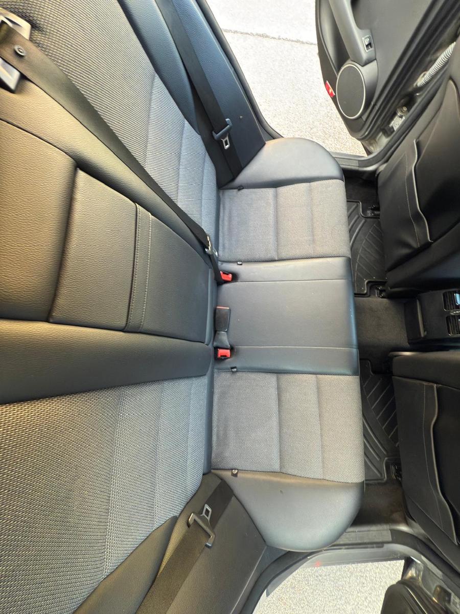 Mercedes-Benz C220 2012 — photo 14