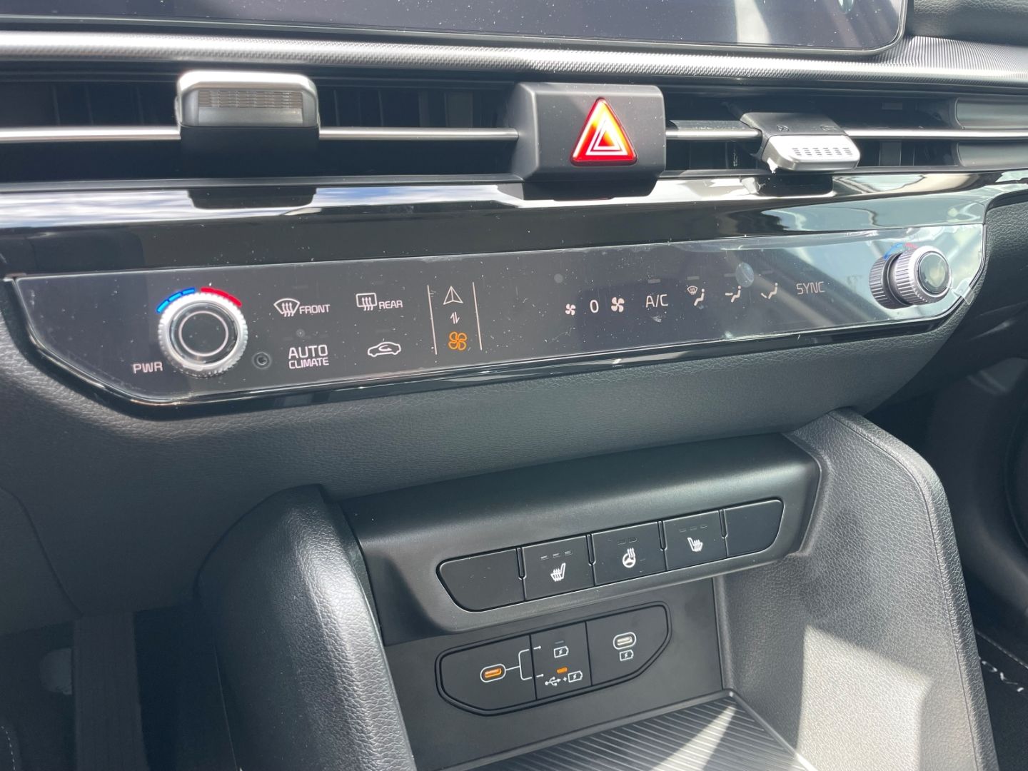 Fahrzeugabbildung Kia Sportage Vision Kamera Verkehrszeichenerk LED