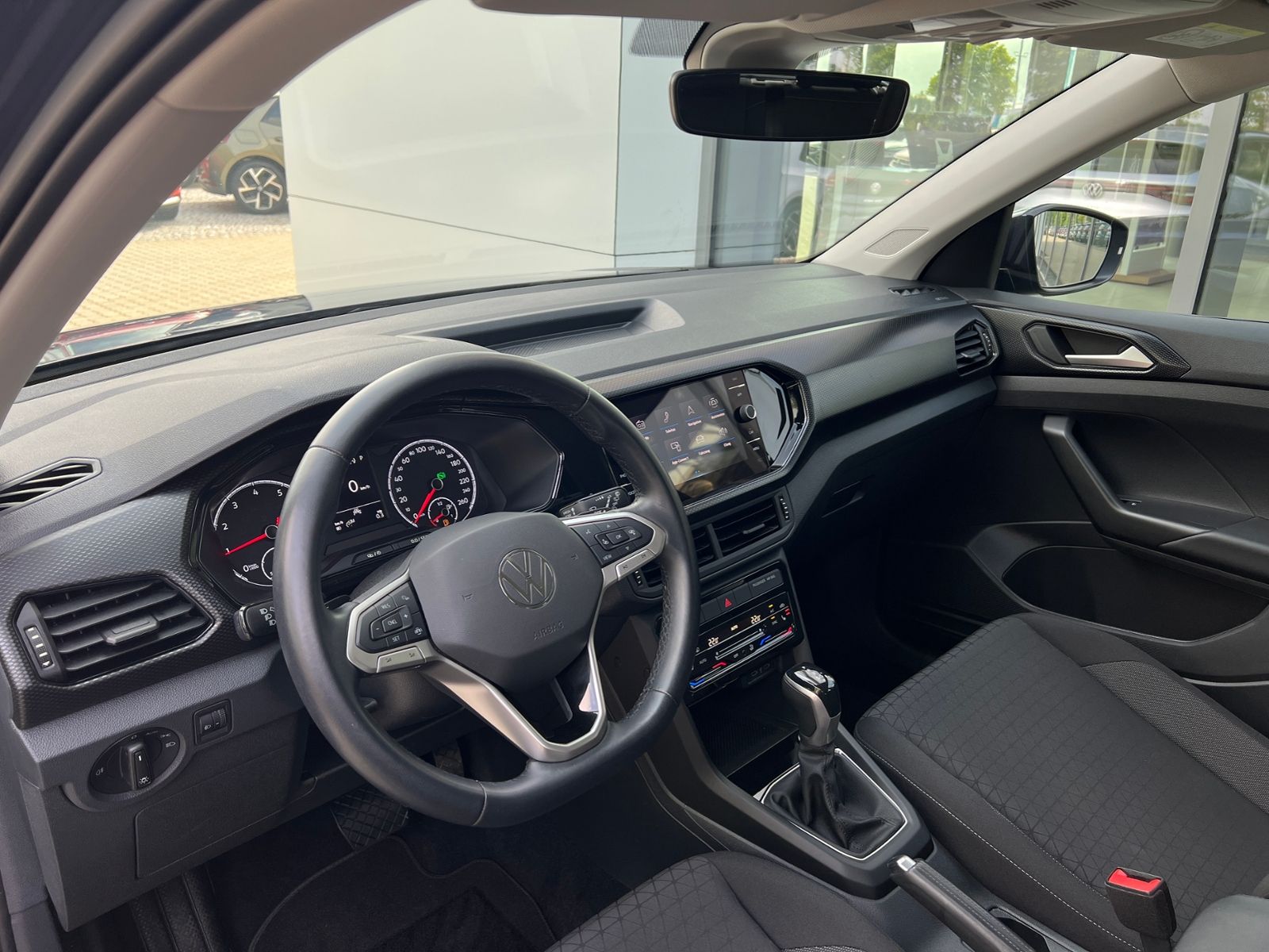 Fahrzeugabbildung Volkswagen T-Cross Life 1.0 TSI DSG *Climatronic, Sitzhzg.,