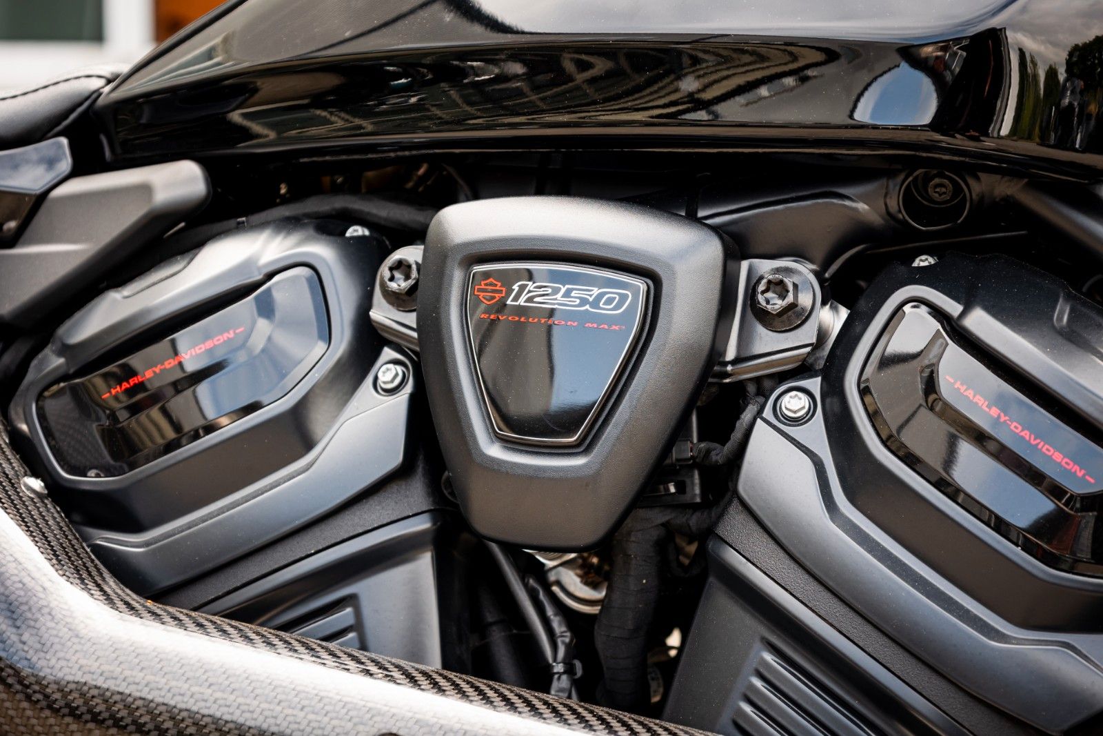 Fahrzeugabbildung Harley-Davidson SPORTSTER S RH1250S - JEKILL&HYDE -