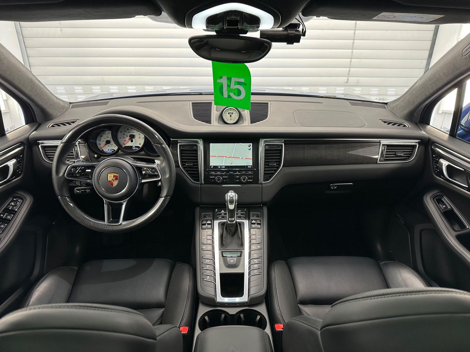 Porsche Macan Turbo 3.6 400 ch • 1ère Main • Sport Chrono • Burmester • Toit pano • Carbone • 21"