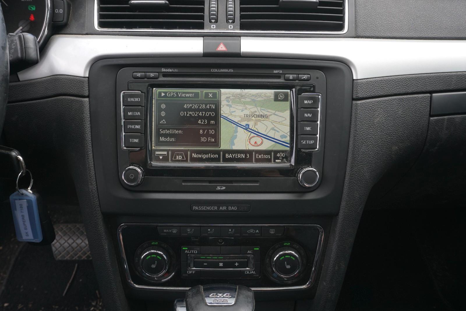 Skoda Superb 2013 — photo 24