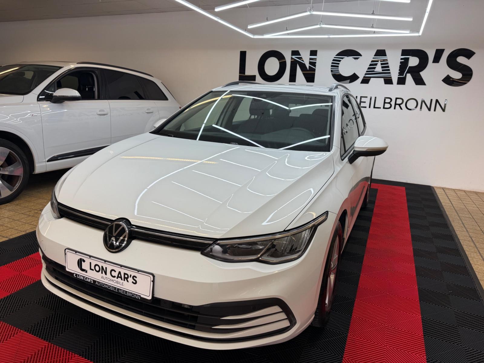 Volkswagen Golf VIII Variant Life/Navi/LED/Ambient/Erster H
