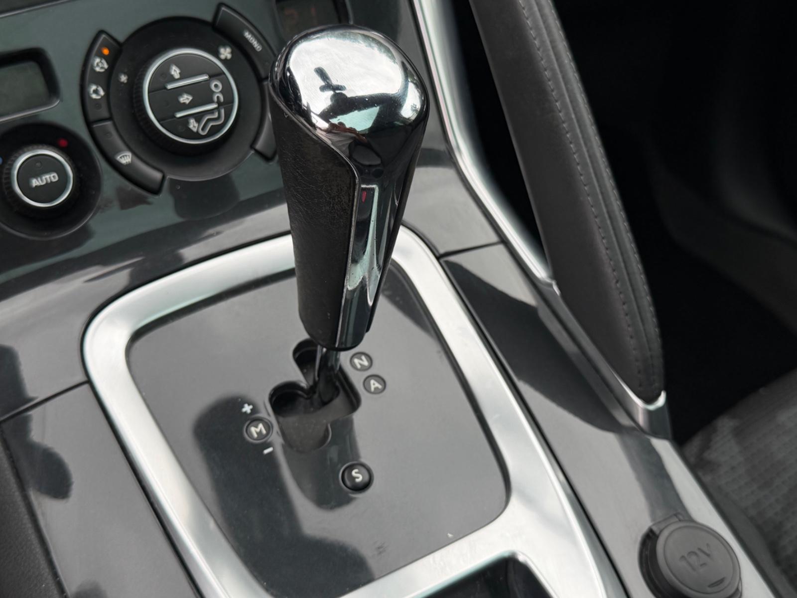 Peugeot 3008 1.6 HDI Allure Automatik Panorama Tempomat