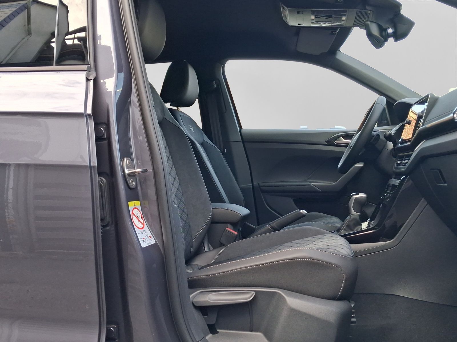 Volkswagen T-Cross 1.0 TSI DSG R-LINE LM18 MATRIX KAMERA AC foto 4