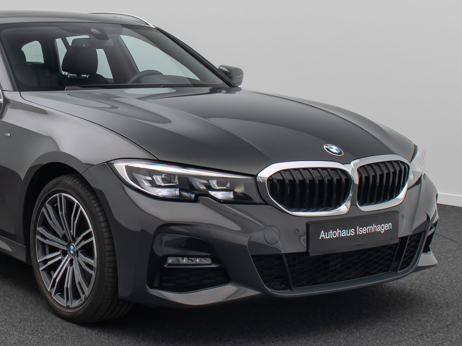 Fahrzeugabbildung BMW 320d xD M Sport HUD HiFi DAB Individual Panorama