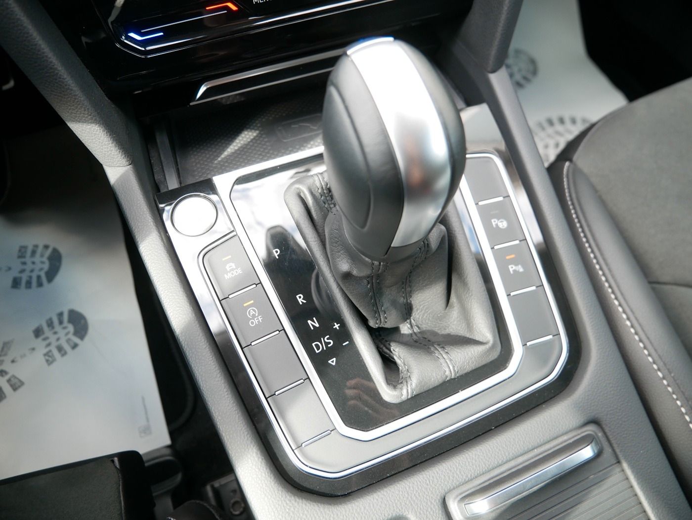 Fahrzeugabbildung Volkswagen Arteon SB 2.0 Elegance NEU60T AHK Kamera DSG SHZ