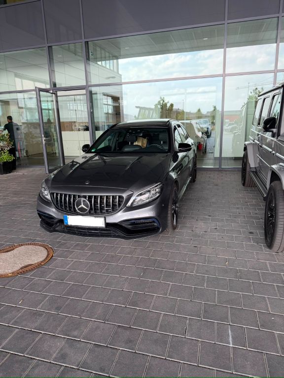 Image of Mercedes-Benz C 63 AMG