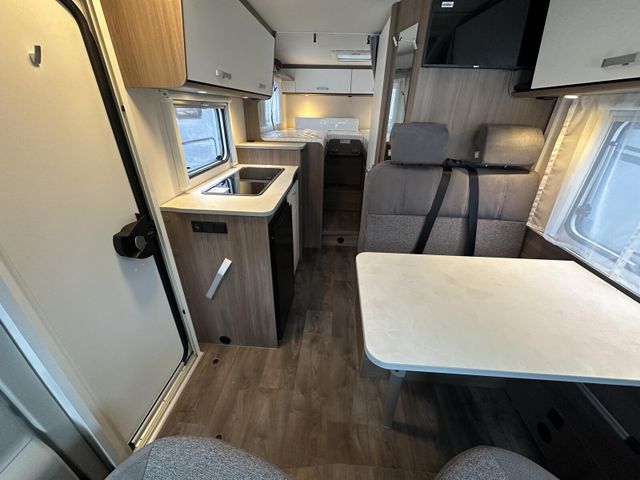 Carado pro+ V 337 Pro+DigitalSafetyACCSolar2.Batte