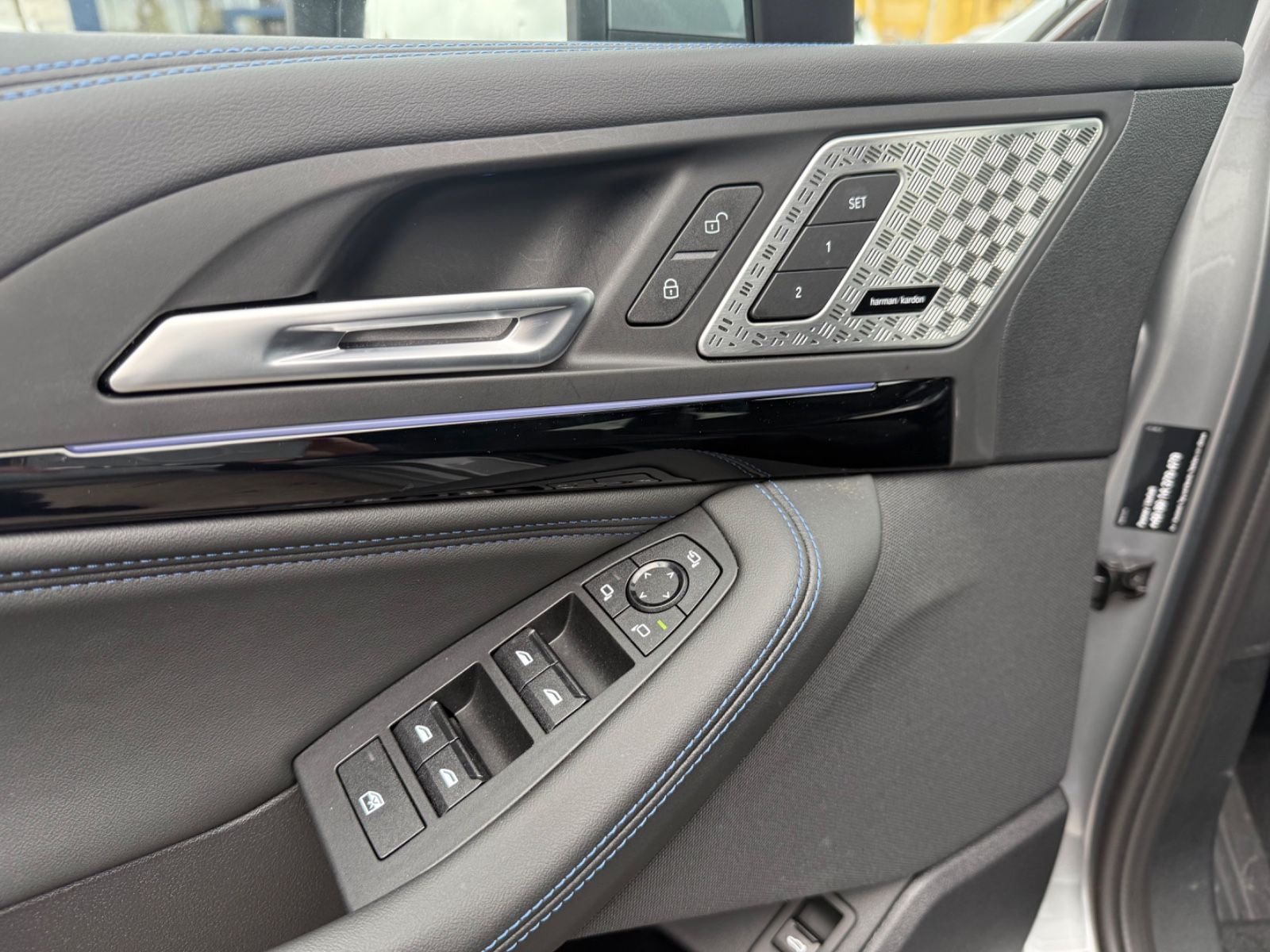 Fahrzeugabbildung BMW 2 Active Tourer 220 i M Sport