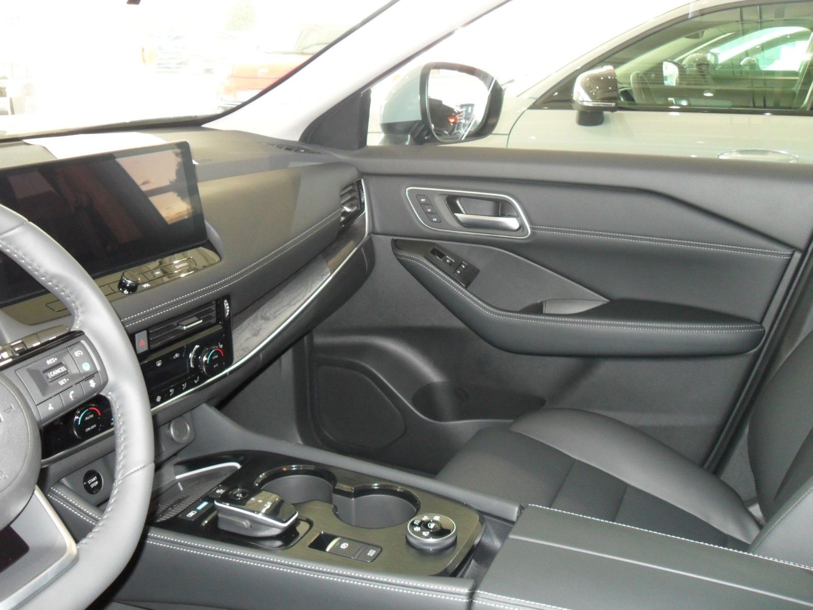 Fahrzeugabbildung Nissan X-Trail e-Power e-4orce Tekna | Head-up