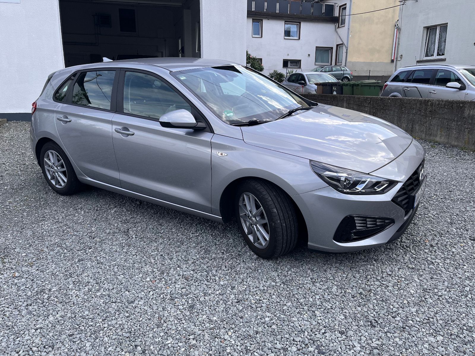 HYUNDAI i30