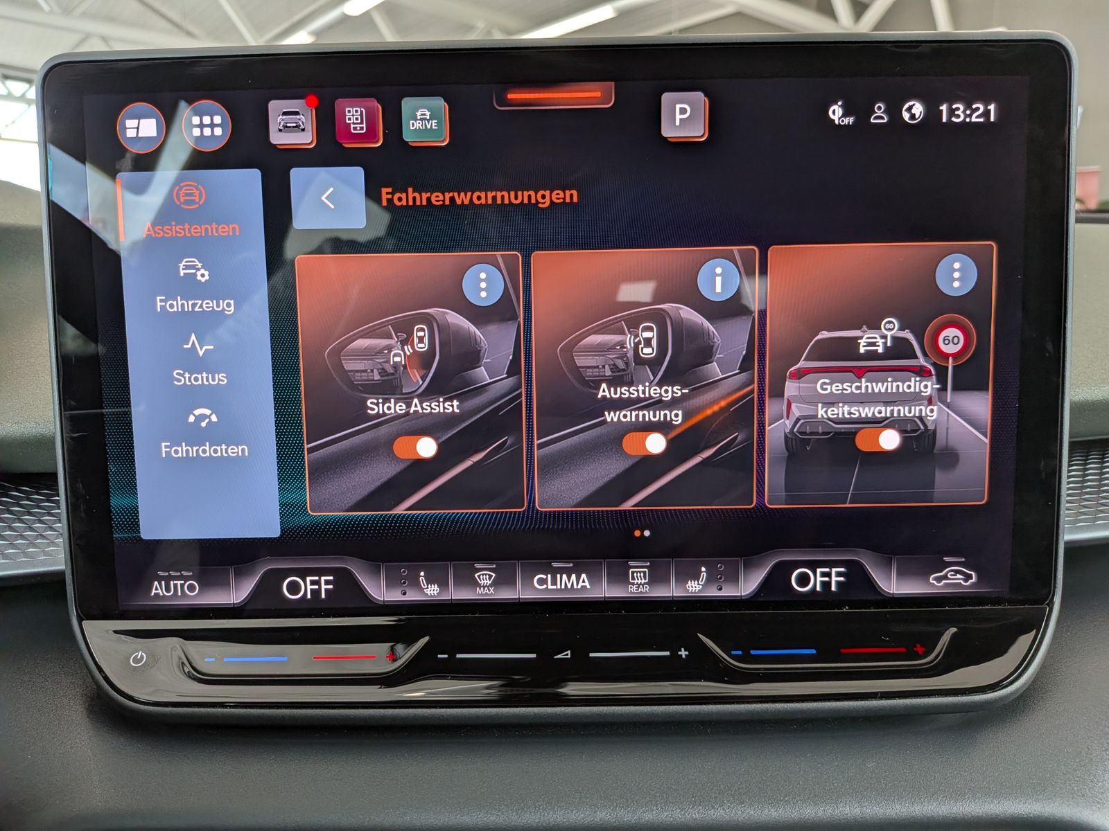 Fahrzeugabbildung CUPRA Terramar 1.5 eTSI Tribe Sennh Matrix HUD AHK 20