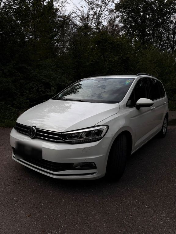Image of Volkswagen Touran
