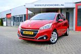 Peugeot 208 1.2 PureTech Signature 5-türig *29.600km!* N - Peugeot 208: Signature